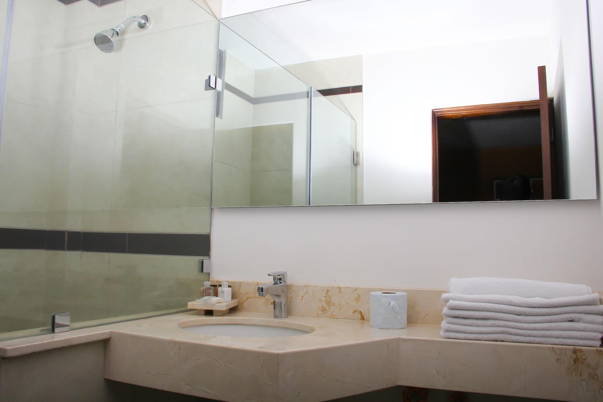 Eh Ejecutivo Urban Hotel Tepic Eksteriør billede