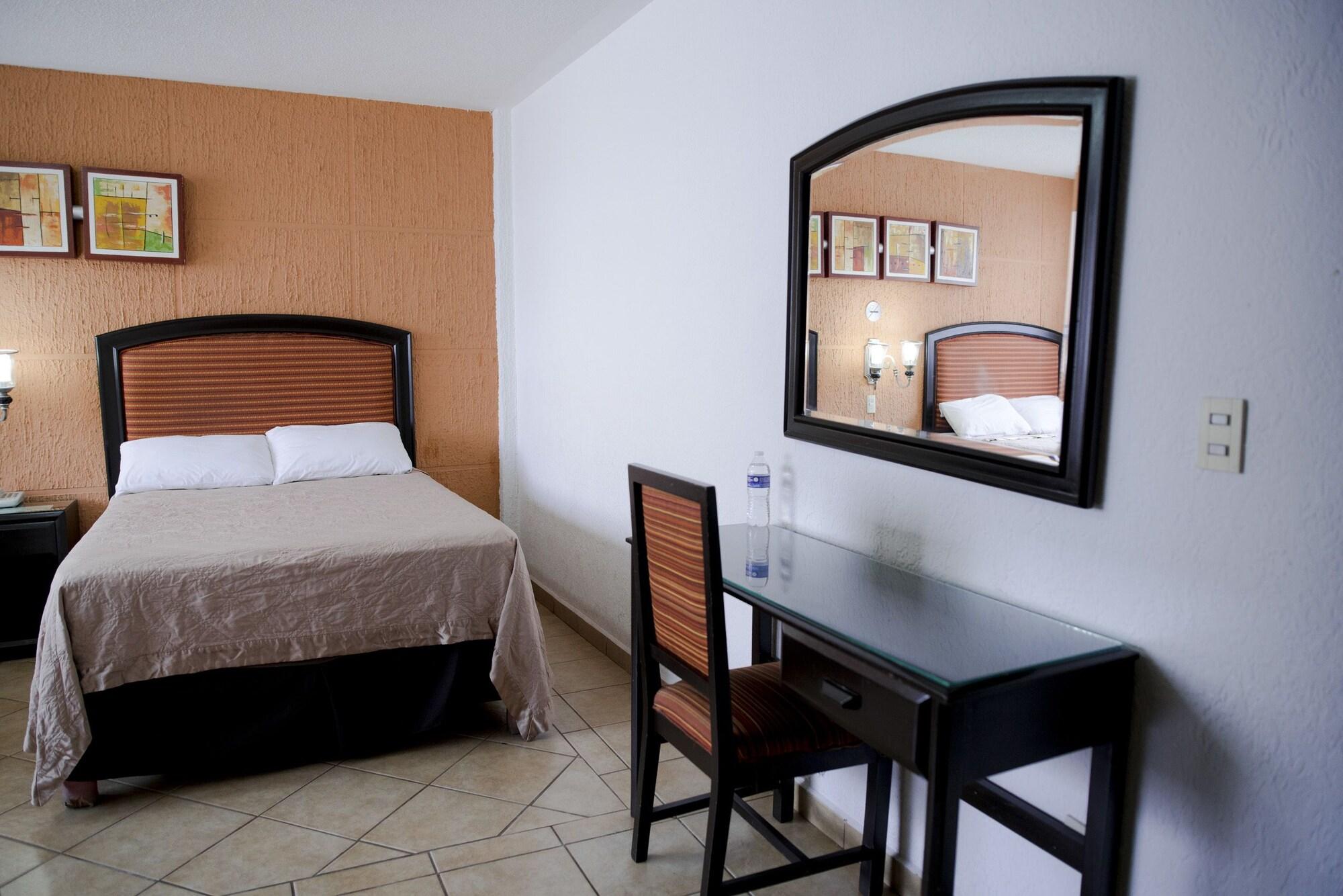 Eh Ejecutivo Urban Hotel Tepic Eksteriør billede