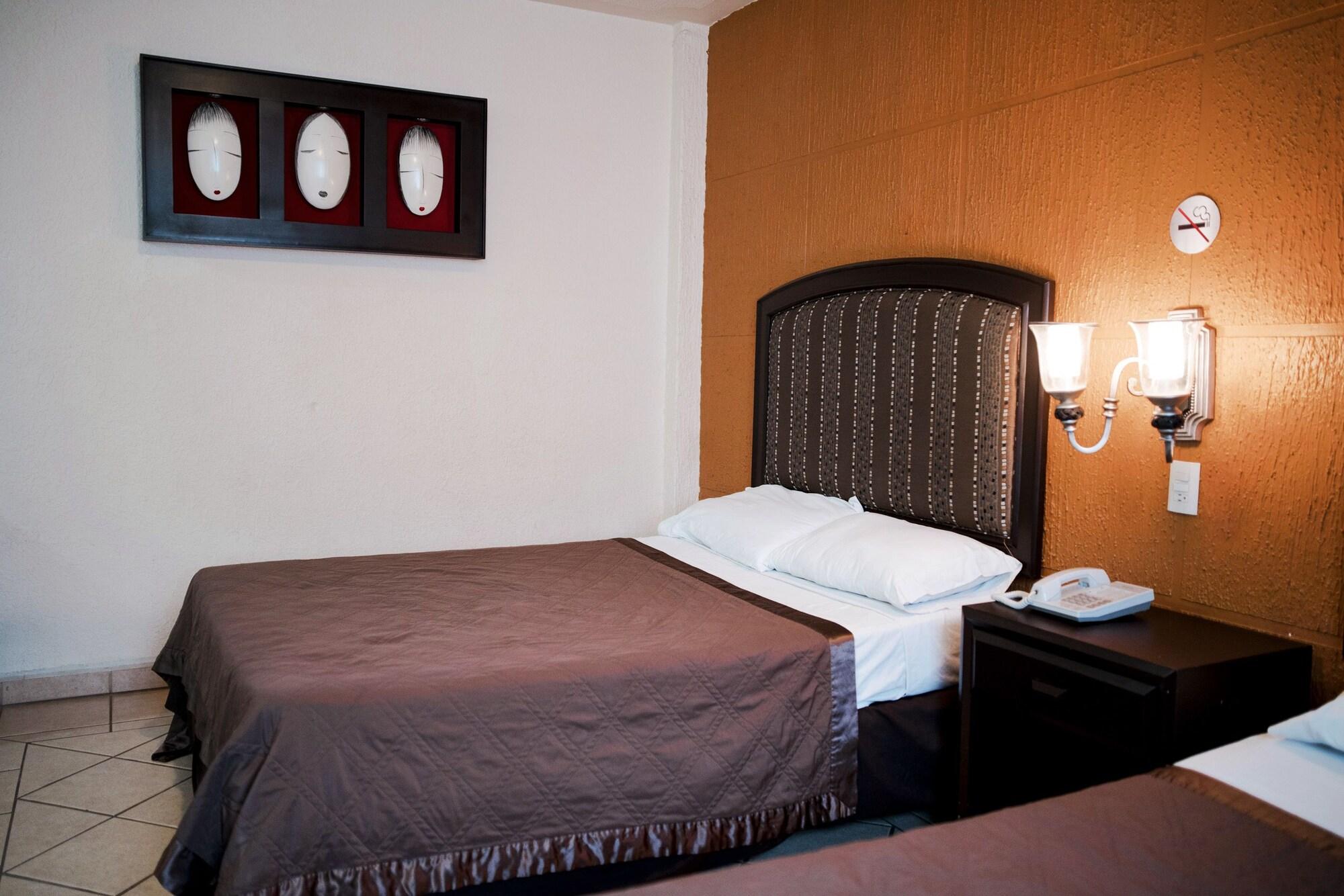 Eh Ejecutivo Urban Hotel Tepic Eksteriør billede