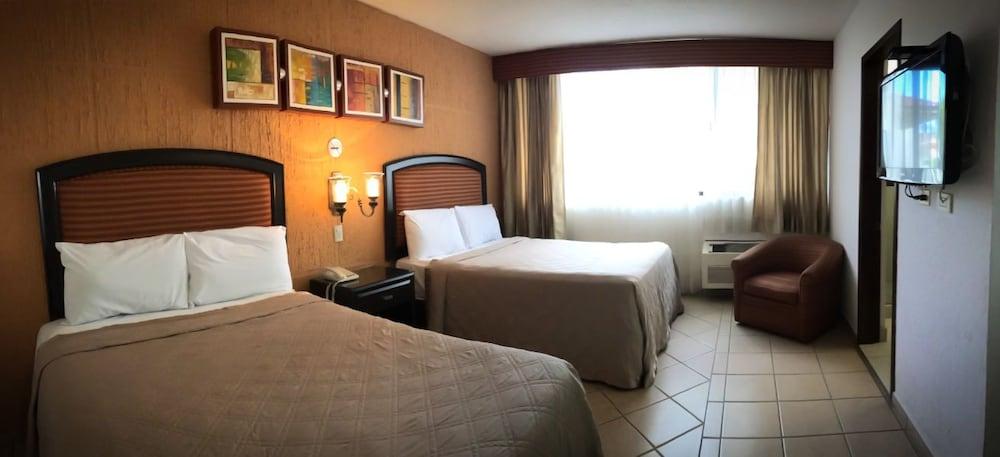 Eh Ejecutivo Urban Hotel Tepic Eksteriør billede
