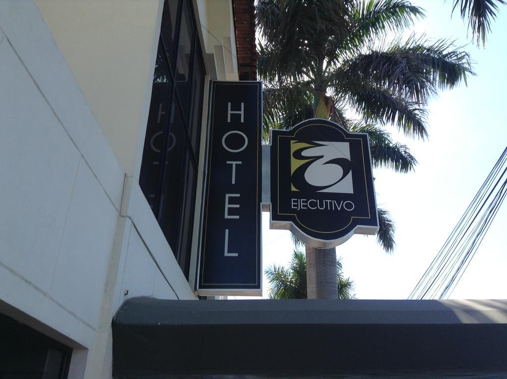 Eh Ejecutivo Urban Hotel Tepic Eksteriør billede