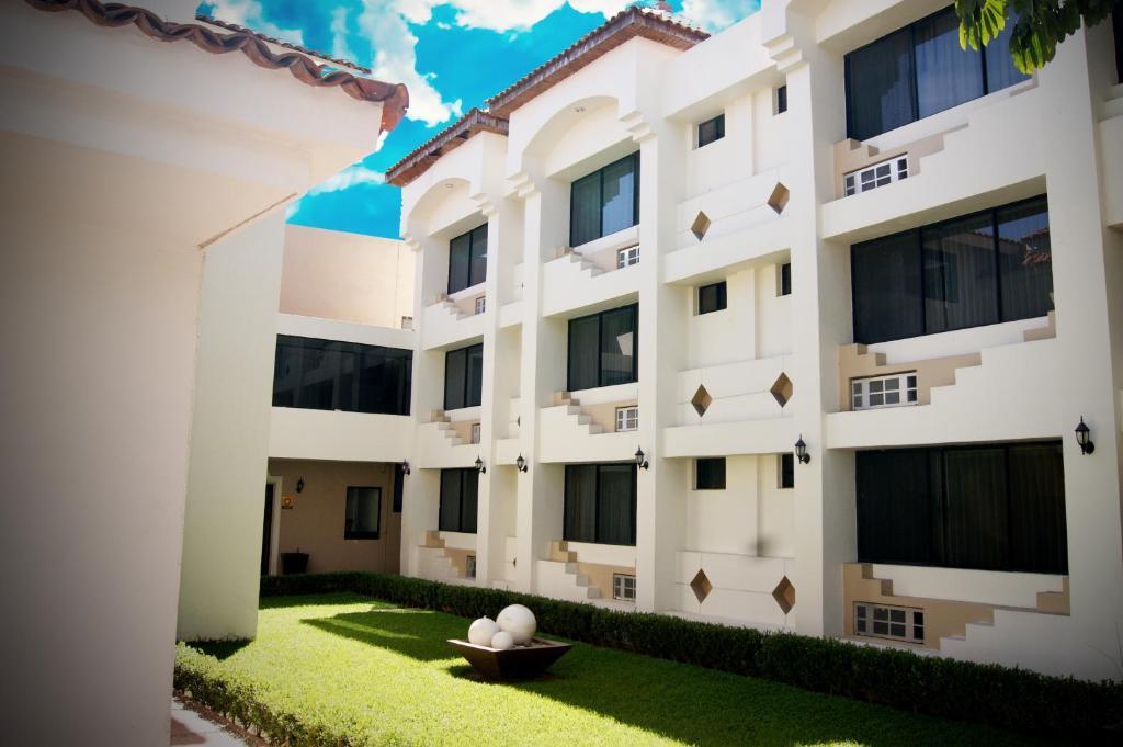 Eh Ejecutivo Urban Hotel Tepic Eksteriør billede