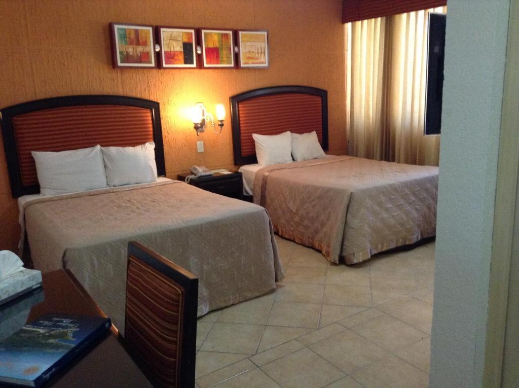 Eh Ejecutivo Urban Hotel Tepic Eksteriør billede