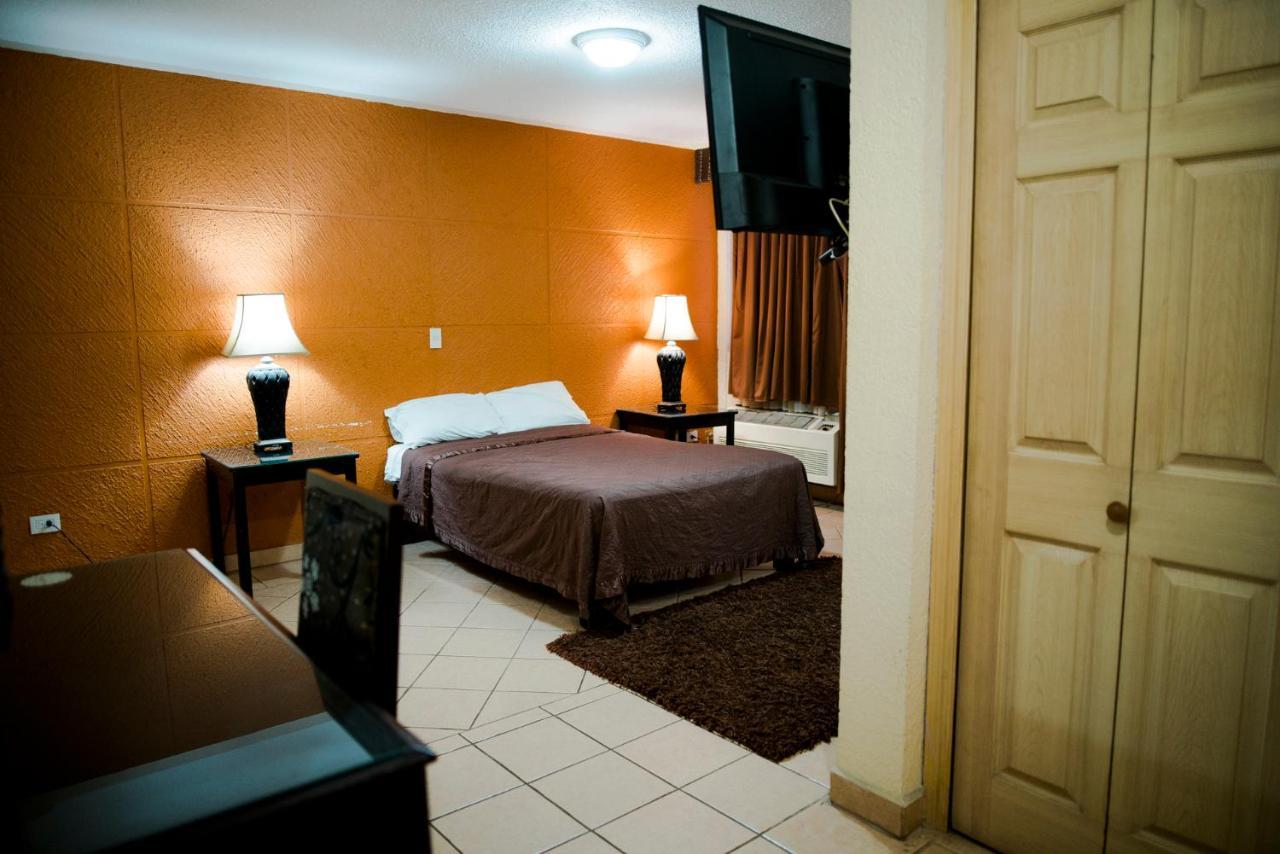 Eh Ejecutivo Urban Hotel Tepic Eksteriør billede