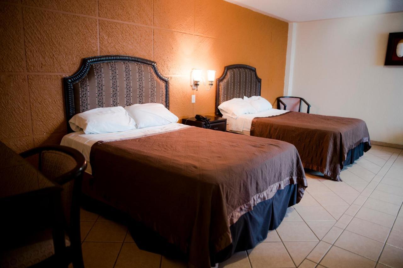 Eh Ejecutivo Urban Hotel Tepic Eksteriør billede
